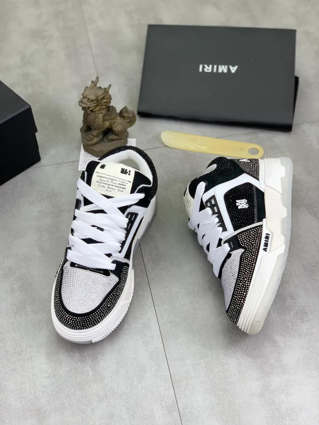 Men's men's shoes 💰P760 New [Amiri] hot diamond series Amiri - high-end quality original order casual shoes for couples 🧑‍🤝‍🧑 - Upper: 🔝Nappa calfskin, suede cowhide, canvas body hot work - Lining: brand mesh canvas cloth - Outsole: ultra-light tpu·rubber; multi-color molded outsole -Ultra-high quality control and exquisite workmanship: highlighted (high-end, extravagance, and class) -Size: Female 35-40 (41 customized) Male 38-45 (46 customized)